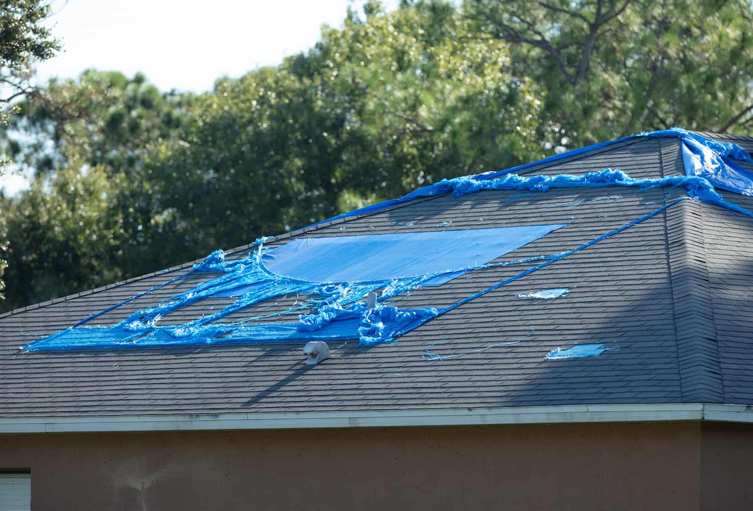 storm damage vandalia tarp