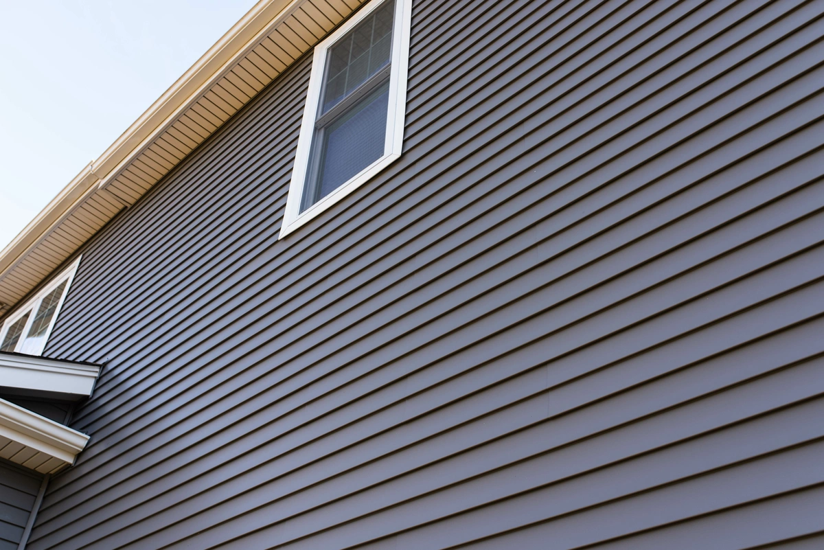 dark vinyl siding on a home in Springboro, OH