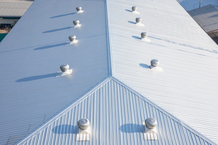 metal sheet roofing on commercial construction