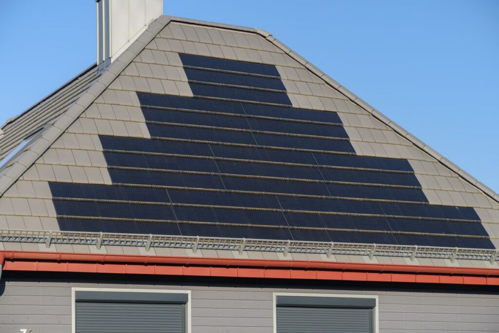 solar shingles vs solar panels grey tiles